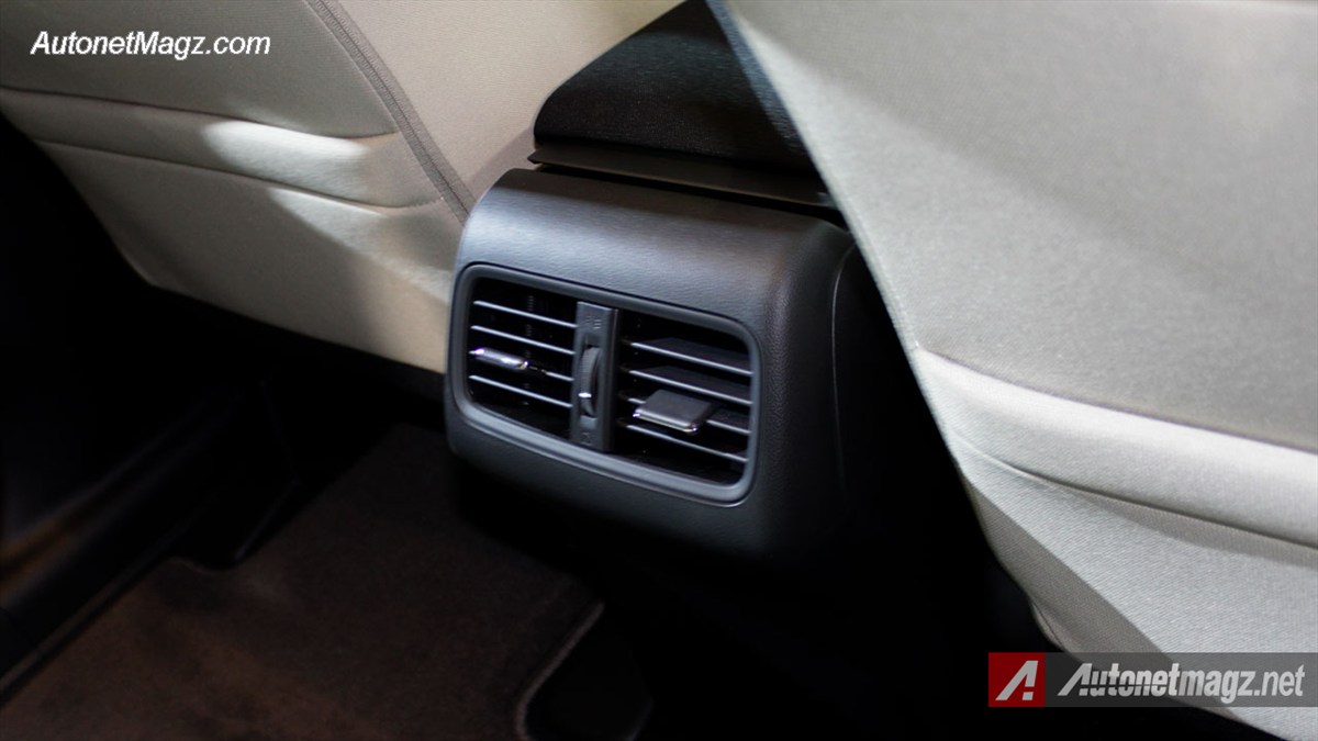 Honda, Ac-Belakang-Honda-CRV-Double-Blower: First Impression Review Honda CRV Facelift 2015 Indonesia