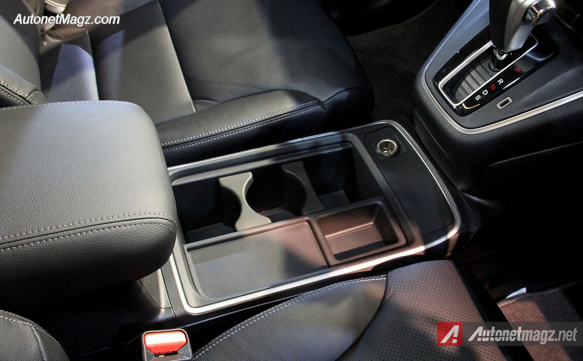 Honda, Console-Box-Honda-CRV: First Impression Review Honda CRV Facelift 2015 Indonesia