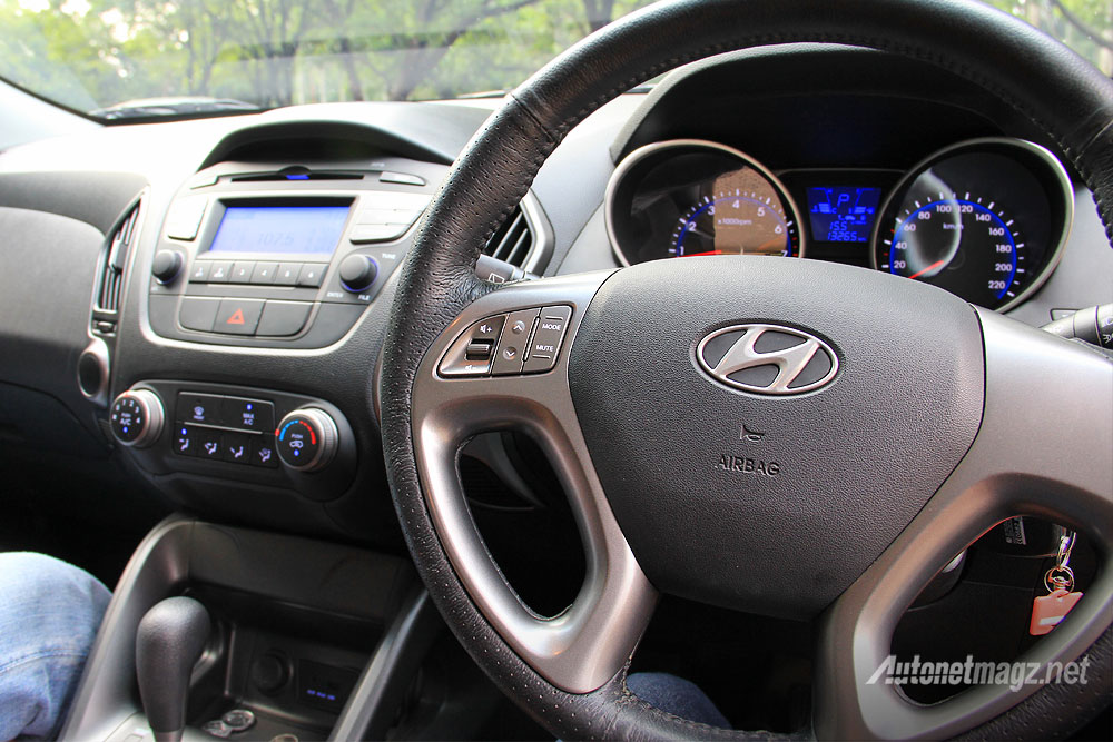 Hyundai, Fitur Hyundai Tucson baru tipe tertinggi: Test Drive Hyundai Tucson Facelift XG 2014 by AutonetMagz with Video