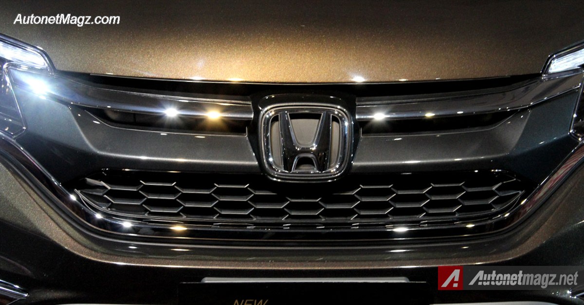 Honda, Grille-Honda-CRV-Terbaru: First Impression Review Honda CRV Facelift 2015 Indonesia