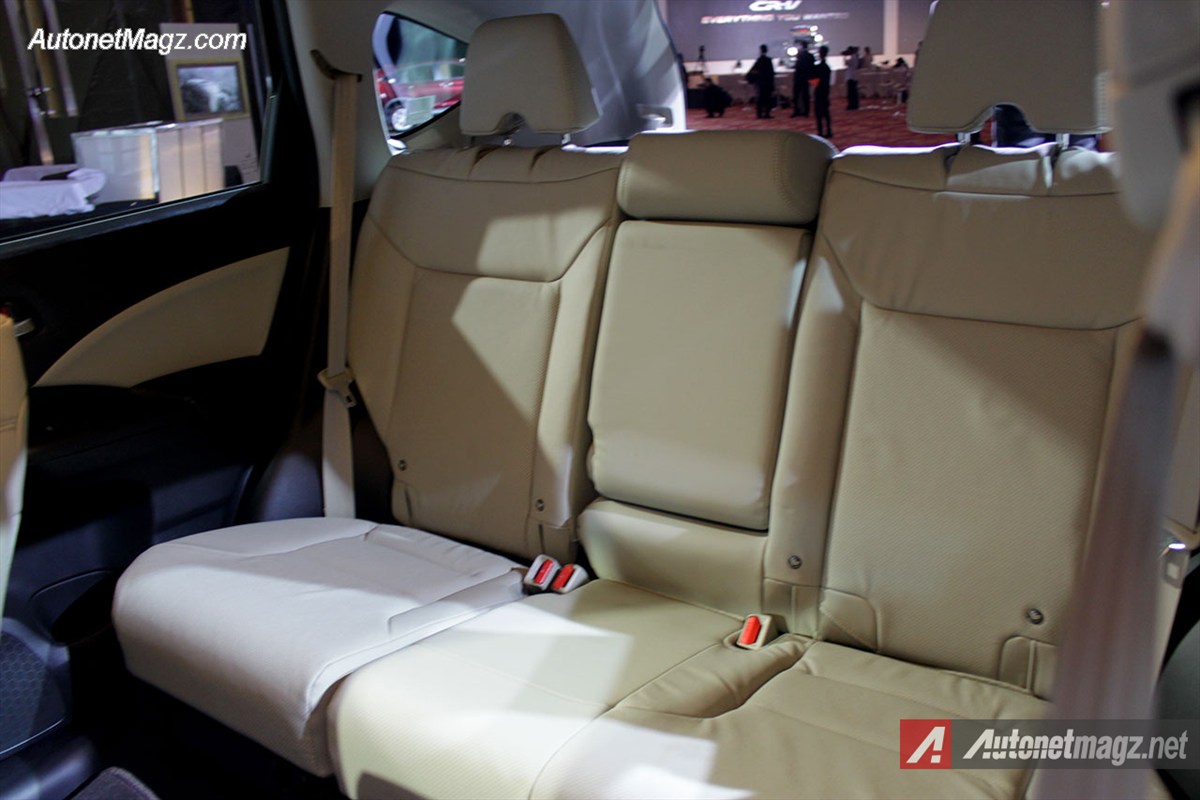 Honda, Honda-CRV-Kursi-Belakang-2000-cc: First Impression Review Honda CRV Facelift 2015 Indonesia
