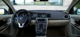 Kabin-Volvo-S60L