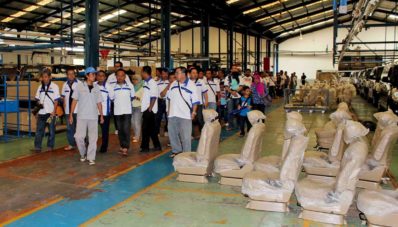 Hyundai Indonesia Ajak Komunitas Kunjungi Pabriknya Hyundai Indonesia Ajak Komunitas Kunjungi Pabriknya