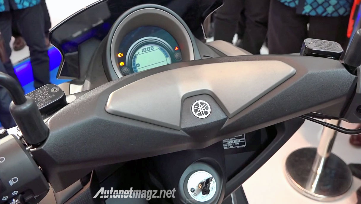 Motor Baru, Speedometer full digital Yamaha NMax: Wow, Harga Yamaha NMax Hanya Separuh dari Honda PCX