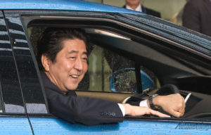 Pemesan Pertama Toyota Mirai Ternyata Perdana Menteri Jepang Pemesan Pertama Toyota Mirai Ternyata Perdana Menteri Jepang