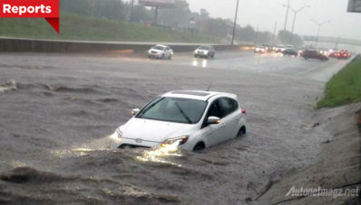 Ford Siap Siaga Bereskan Mobil Konsumennya yang Bermasalah Akibat Banjir Ford Siap Siaga Bereskan Mobil Konsumennya yang Bermasalah Akibat Banjir
