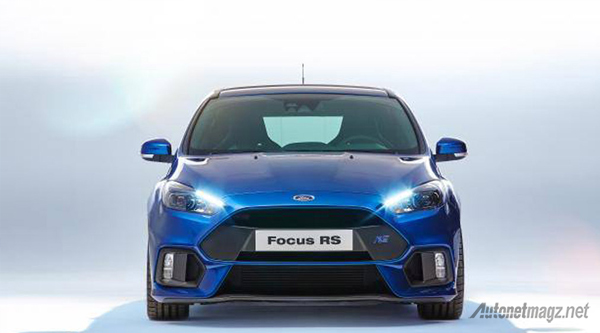 Berita, Ford-Focus-RS-Depan: Ford Focus RS Terbaru Makin Beringas dengan Tenaga 330 HP dan Penggerak AWD