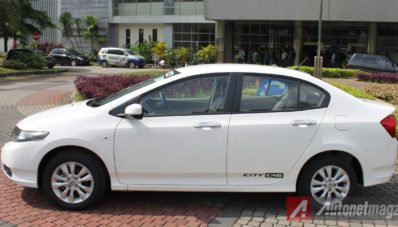 Honda Sumbangkan City CNG untuk BPPT Dalam Rangka Riset Energi Altenatif Honda Sumbangkan City CNG untuk BPPT Dalam Rangka Riset Energi Altenatif