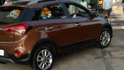 Hyundai i20 Versi Crossover Tertangkap Kamera Tanpa Kamuflase Hyundai i20 Versi Crossover Tertangkap Kamera Tanpa Kamuflase