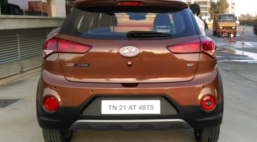 Hyundai i20 Versi Crossover Tertangkap Kamera Tanpa Kamuflase Hyundai i20 Versi Crossover Tertangkap Kamera Tanpa Kamuflase