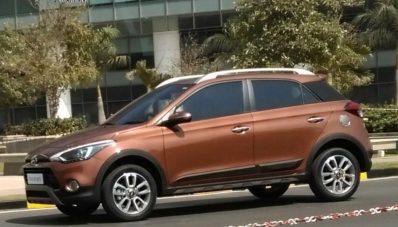 Hyundai i20 Versi Crossover Tertangkap Kamera Tanpa Kamuflase Hyundai i20 Versi Crossover Tertangkap Kamera Tanpa Kamuflase