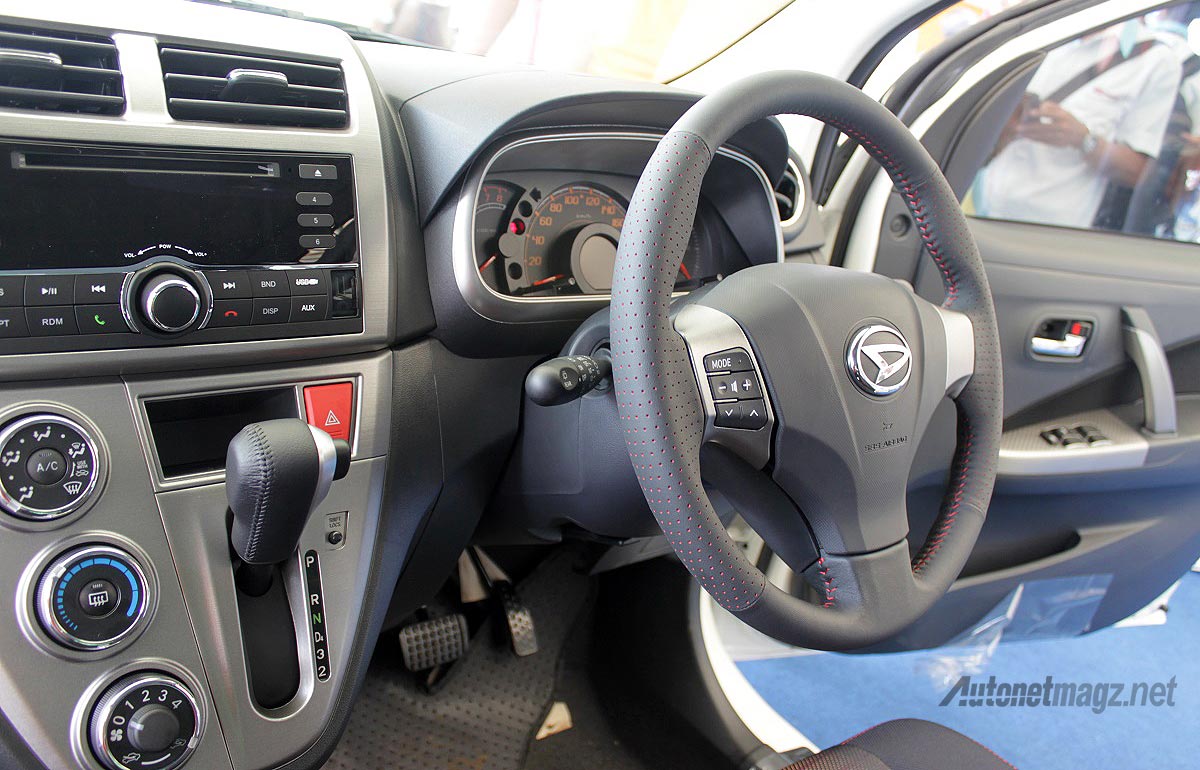 Daihatsu, Interior Daihatsu Sirion baru facelift 2015: Kado Valentine dari Daihatsu, Sirion Facelift 2015 Resmi Meluncur Hari Ini