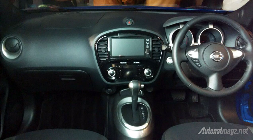 Berita, Interior-Nissan-Juke-2015-facelift: Nissan Juke Facelift 2015 Hadir dengan Fitur dan Varian Revolt Baru!