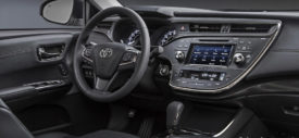 Toyota-Avalon-2016-belakang