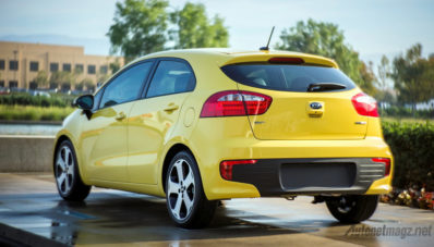 KIA Rio Facelift 2016 Versi Amerika Ternyata Beda dengan Versi Eropa KIA Rio Facelift 2016 Versi Amerika Ternyata Beda dengan Versi Eropa
