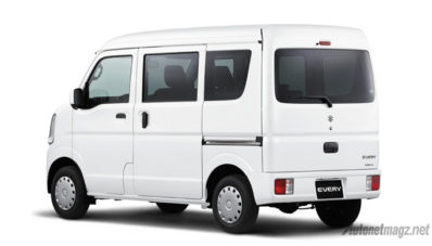 Ini Dia Suzuki Every 2015 yang Baru Diluncurkan di Jepang Ini Dia Suzuki Every 2015 yang Baru Diluncurkan di Jepang