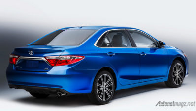 Toyota Berikan Edisi Spesial Untuk Camry dan Corolla, Bedanya Komplit Luar Dalam