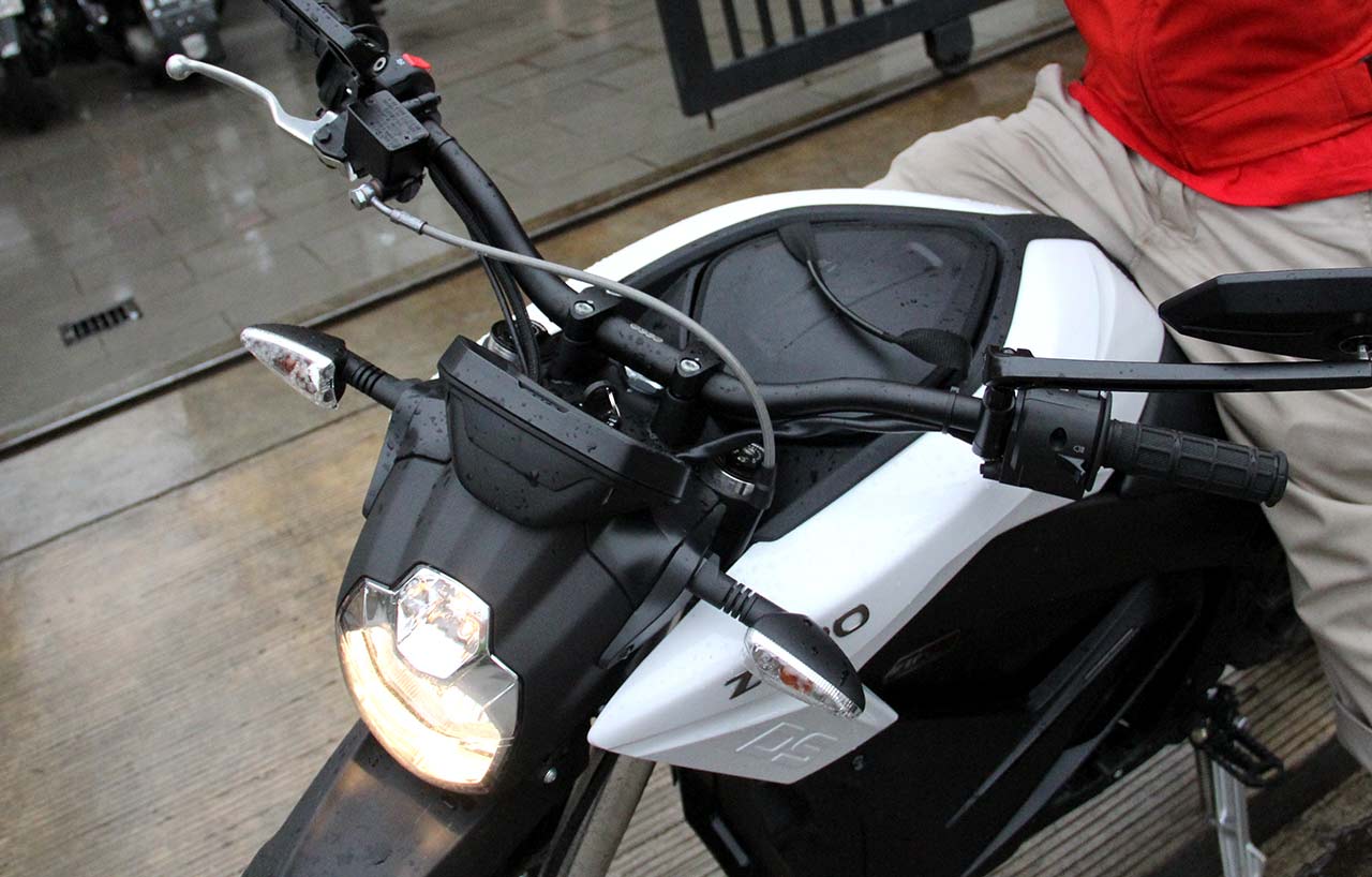 Motor Baru, Zero-DS-Close-Bag: Test Ride Zero DS Indonesia: Ternyata Asik Juga!