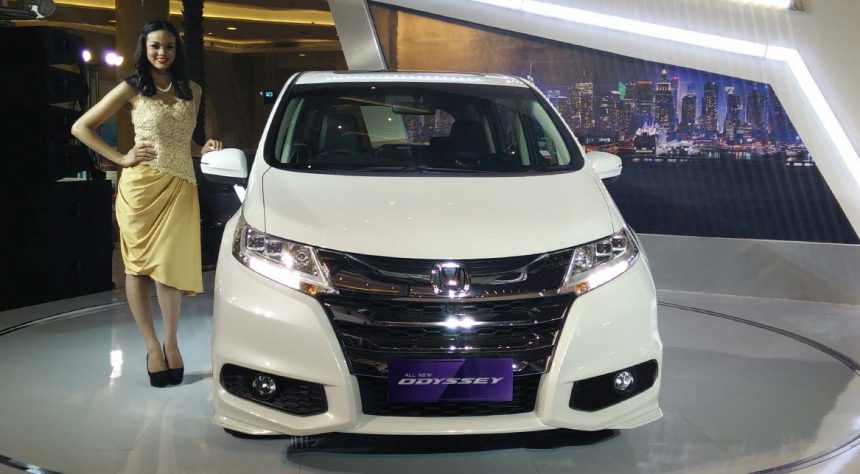 Spion Menutup Sendiri, Honda Recall Odyssey & Accord Spion Menutup Sendiri, Honda Recall Odyssey & Accord
