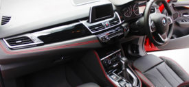 legroom-kabin-belakang-BMW-218i-Active-Tourer