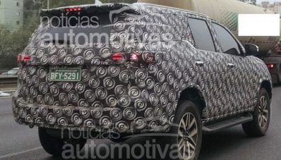 Gambar All New Toyota Fortuner 2015 Tertangkap Kamera Gambar All New Toyota Fortuner 2015 Tertangkap Kamera