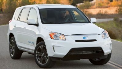 Karena Tesla, Toyota RAV4 Elektrik di Recall Oleh Toyota Karena Tesla, Toyota RAV4 Elektrik di Recall Oleh Toyota