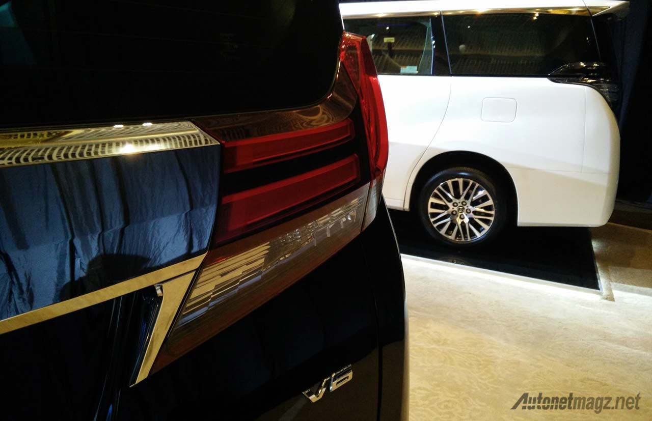 Berita, emblem-Toyota-Alphard-V6: First Impression Review Toyota Alphard dan Vellfire 2015