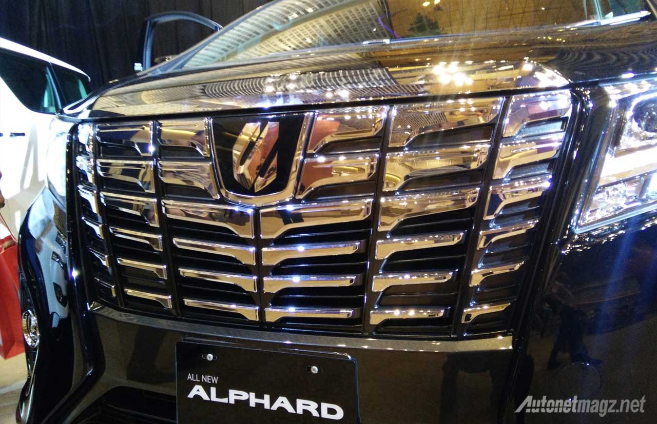 Berita, gril-toyota-alphard: First Impression Review Toyota Alphard dan Vellfire 2015