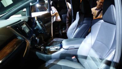 First Impression Review Toyota Alphard dan Vellfire 2015 First Impression Review Toyota Alphard dan Vellfire 2015