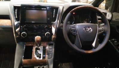 First Impression Review Toyota Alphard dan Vellfire 2015 First Impression Review Toyota Alphard dan Vellfire 2015