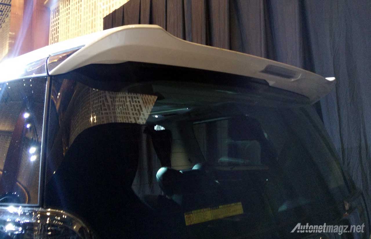 Berita, roof-spoiler-toyota-vellfire: First Impression Review Toyota Alphard dan Vellfire 2015