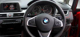 setir-dan-tombol-start-BMW-218i-Active-Tourer