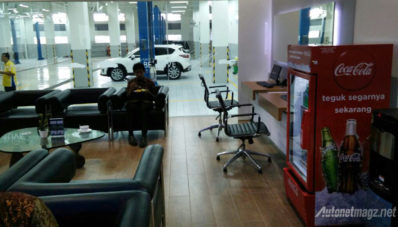 Mazda Resmikan Showroom ke-45 di Cikokol, Tangerang Mazda Resmikan Showroom ke-45 di Cikokol, Tangerang