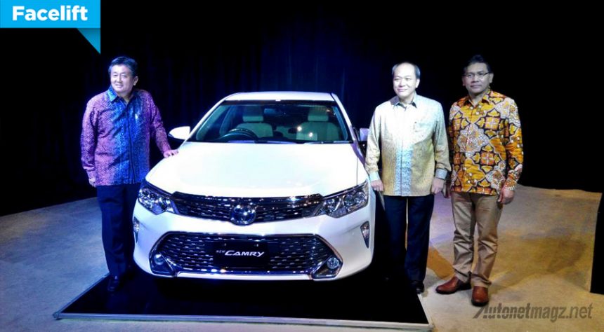 Toyota Camry Facelift Akhirnya Diluncurkan, Ini Dia Spek dan Harganya! Toyota Camry Facelift Akhirnya Diluncurkan, Ini Dia Spek dan Harganya!