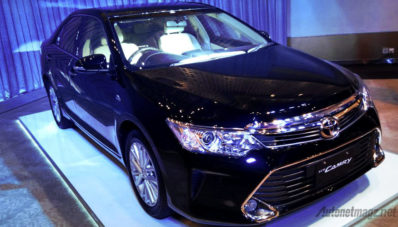 Toyota Camry Facelift Akhirnya Diluncurkan, Ini Dia Spek dan Harganya! Toyota Camry Facelift Akhirnya Diluncurkan, Ini Dia Spek dan Harganya!