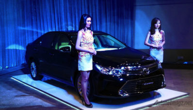 Toyota Camry Facelift Akhirnya Diluncurkan, Ini Dia Spek dan Harganya! Toyota Camry Facelift Akhirnya Diluncurkan, Ini Dia Spek dan Harganya!