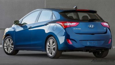 Hyundai Elantra Akan Ungkap Generasi Barunya Akhir Tahun Ini Hyundai Elantra Akan Ungkap Generasi Barunya Akhir Tahun Ini