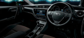 Toyota-Auris-facelift-Hitam-belakang