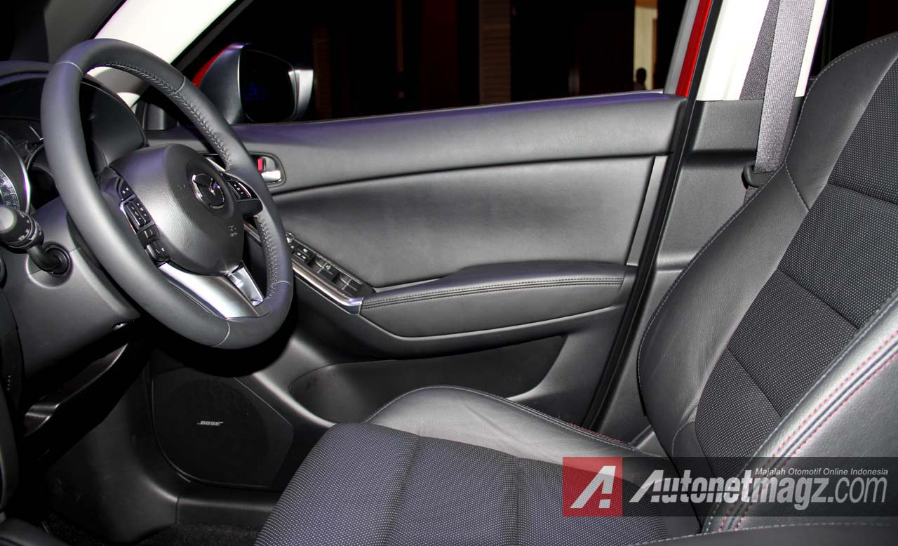 Mazda, mazda-cx-5-pengemudi-depan: First Impression Review Mazda CX-5 Facelift 2015