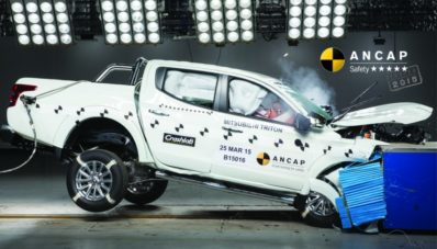 Mitsubishi Triton 2015 Raih Lima Bintang di Uji Tabrak ANCAP Mitsubishi Triton 2015 Raih Lima Bintang di Uji Tabrak ANCAP