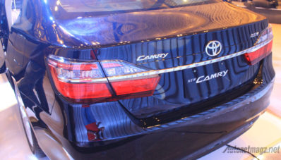 First Impression Review Toyota Camry Facelift 2015 oleh AutonetMagz First Impression Review Toyota Camry Facelift 2015 oleh AutonetMagz