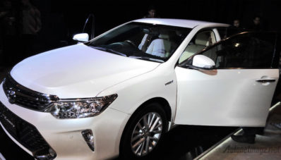 Toyota Camry Facelift Akhirnya Diluncurkan, Ini Dia Spek dan Harganya! Toyota Camry Facelift Akhirnya Diluncurkan, Ini Dia Spek dan Harganya!