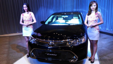 Toyota Camry Facelift Akhirnya Diluncurkan, Ini Dia Spek dan Harganya! Toyota Camry Facelift Akhirnya Diluncurkan, Ini Dia Spek dan Harganya!