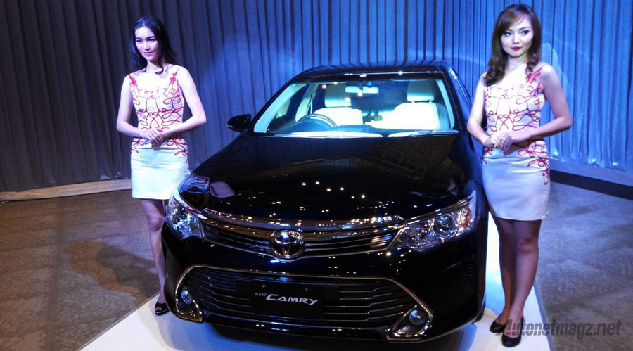 Berita, toyota-camry-g-facelift: Toyota Camry Facelift Akhirnya Diluncurkan, Ini Dia Spek dan Harganya!