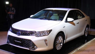 First Impression Review Toyota Camry Facelift 2015 oleh AutonetMagz First Impression Review Toyota Camry Facelift 2015 oleh AutonetMagz