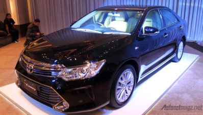 First Impression Review Toyota Camry Facelift 2015 oleh AutonetMagz First Impression Review Toyota Camry Facelift 2015 oleh AutonetMagz