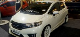 Honda-Jazz-Modifikasi-2015-Interior-Full-Karbon