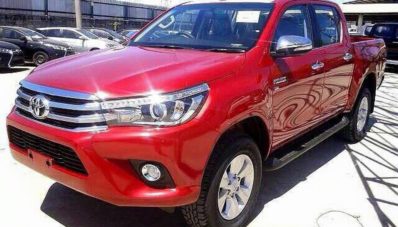 Yuk Simak Foto dan Fitur Toyota Hilux 2015 Baru, Komplit Lho! Yuk Simak Foto dan Fitur Toyota Hilux 2015 Baru, Komplit Lho!