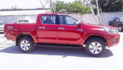 Yuk Simak Foto dan Fitur Toyota Hilux 2015 Baru, Komplit Lho! Yuk Simak Foto dan Fitur Toyota Hilux 2015 Baru, Komplit Lho!