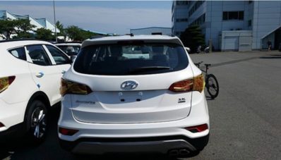 Sosok Hyundai Santa Fe Facelift 2016 Tertangkap Kamera Tanpa Penyamaran Sosok Hyundai Santa Fe Facelift 2016 Tertangkap Kamera Tanpa Penyamaran